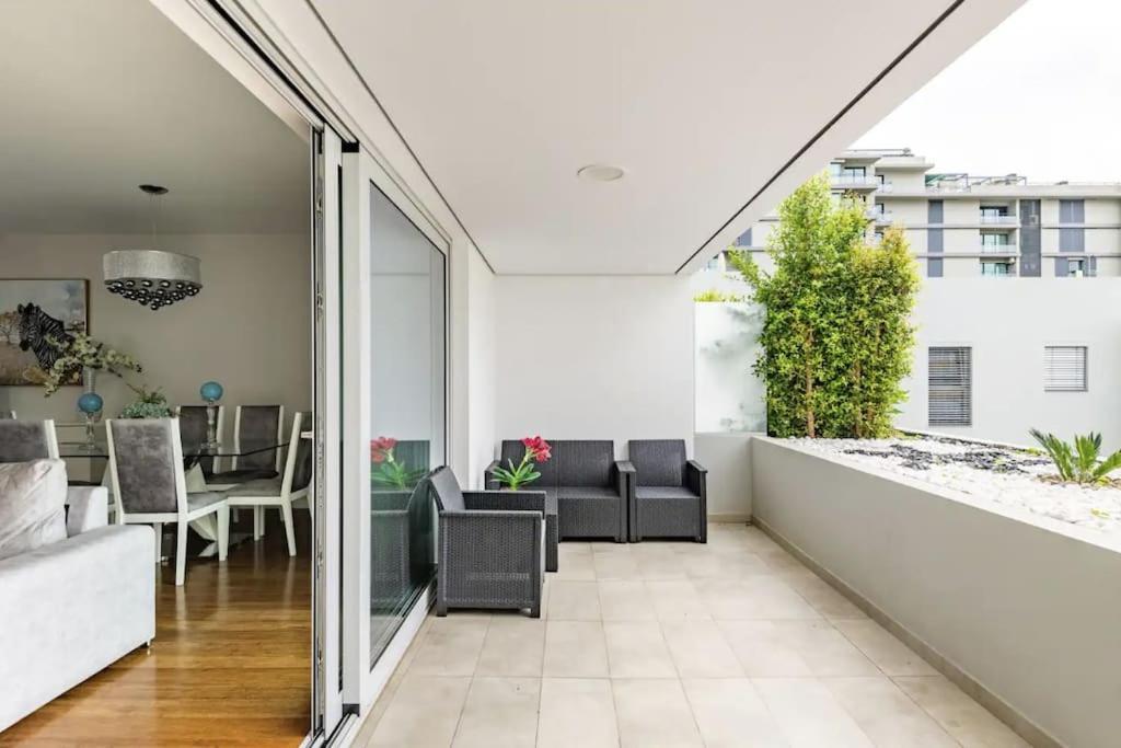 Luxury Poolside View Apartment Funchal  Eksteriør bilde